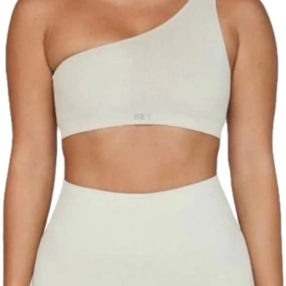 SET Active One-Shoulder Oat Milk Sports Bra
